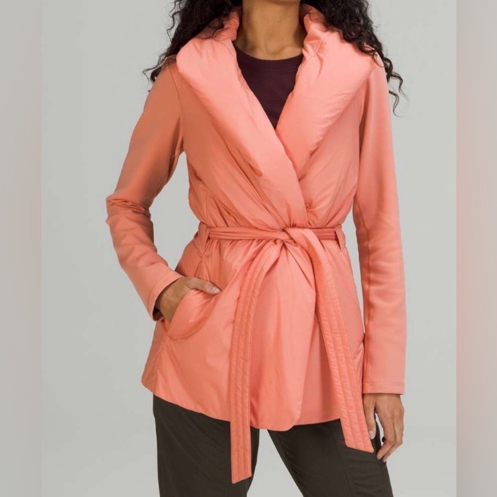 NWOT NEW Lululemon Serene Light Wrap Pink Savannah